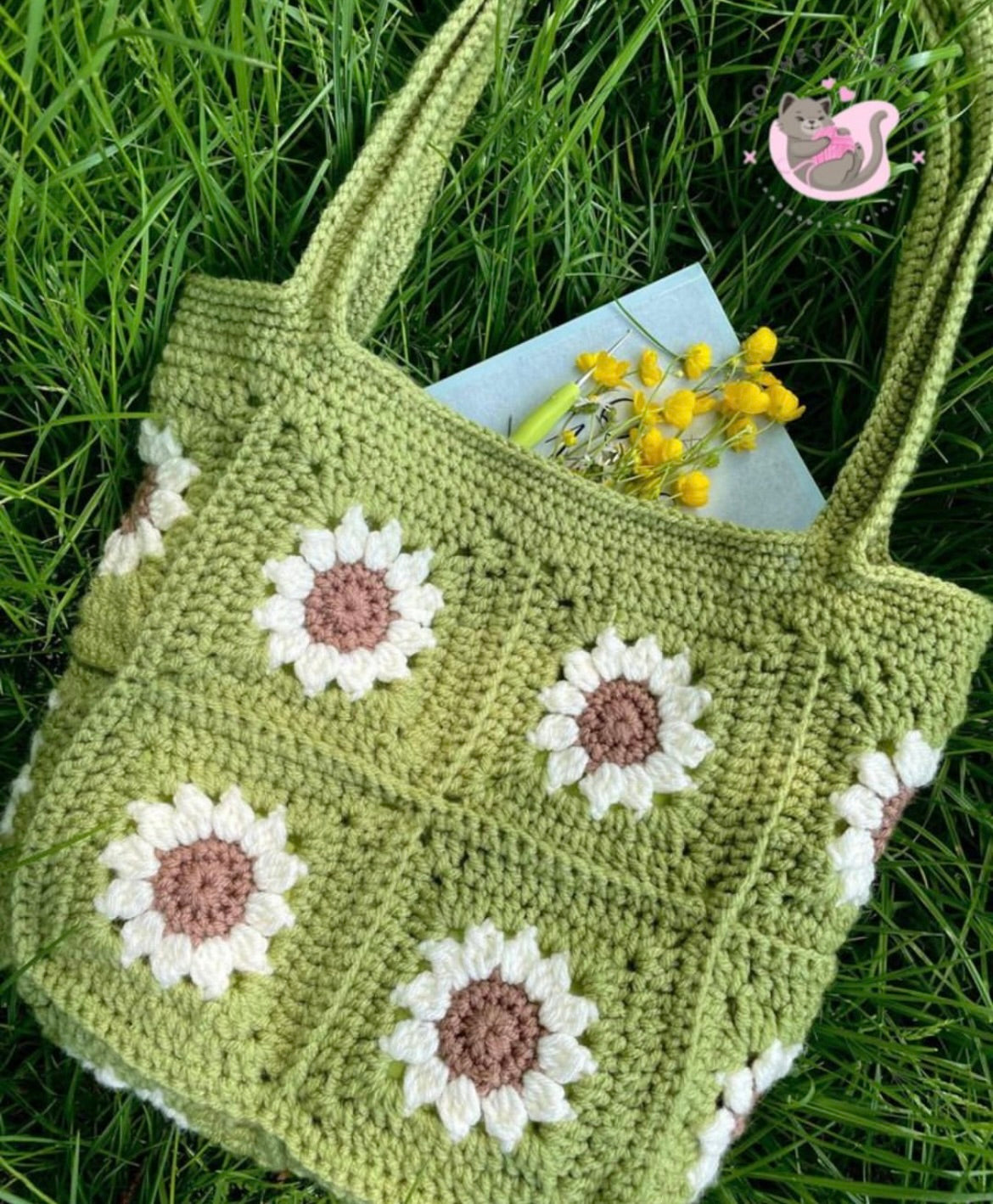 Daisy patchwork tote bag