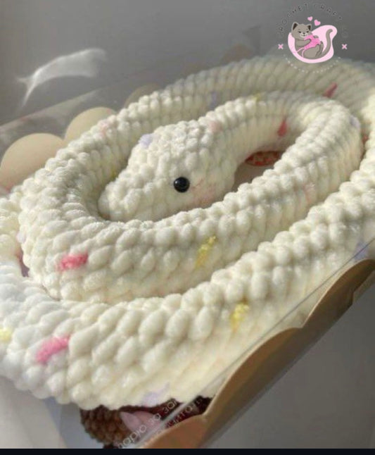 Snake plushie